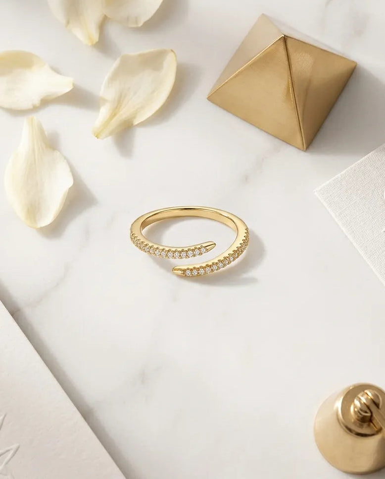 Interlocking Dual Twisted Band