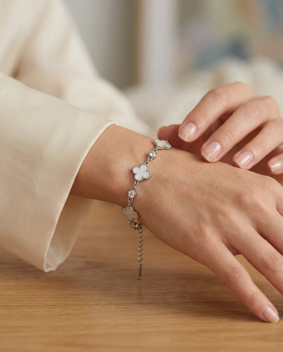 Amour Mother-of-Pearl Quad Clover Bracelet