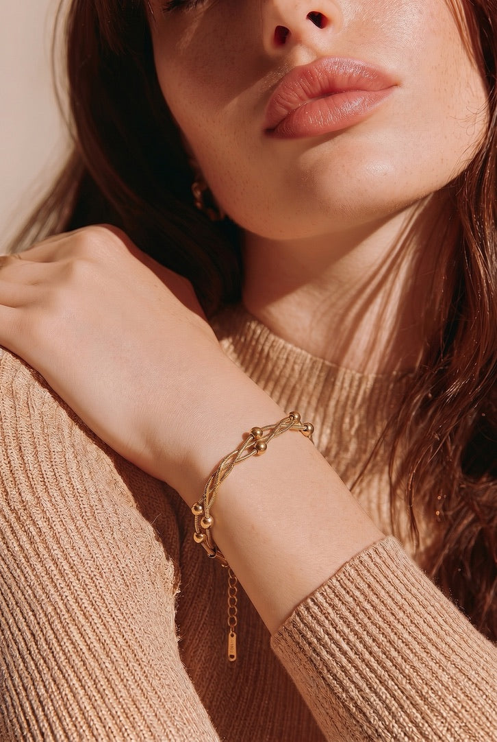 Intertwined Triple Link Bracelet