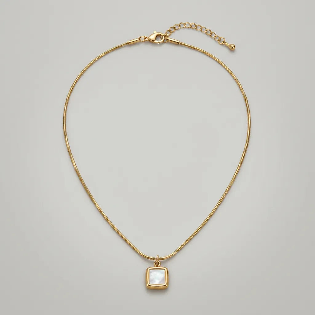 Minimalist Square Shell Solitaire