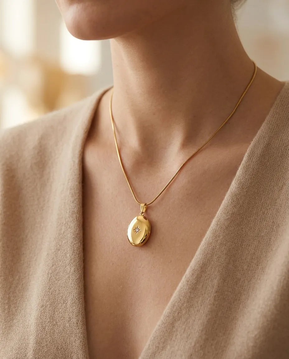 Stella Vintage Locket Pendant