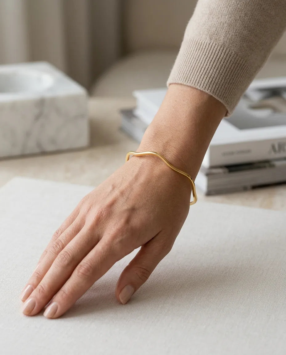 Minimalist Wave Bangle