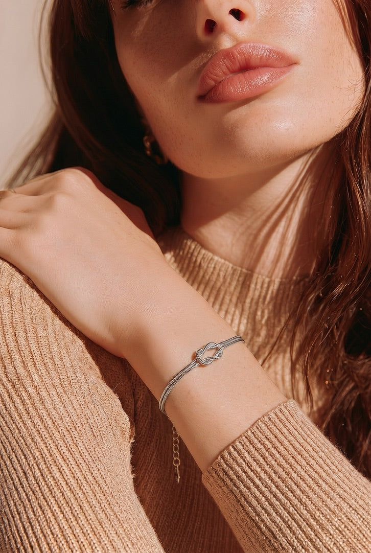 Sleek Infinity Knot Chain Bracelet