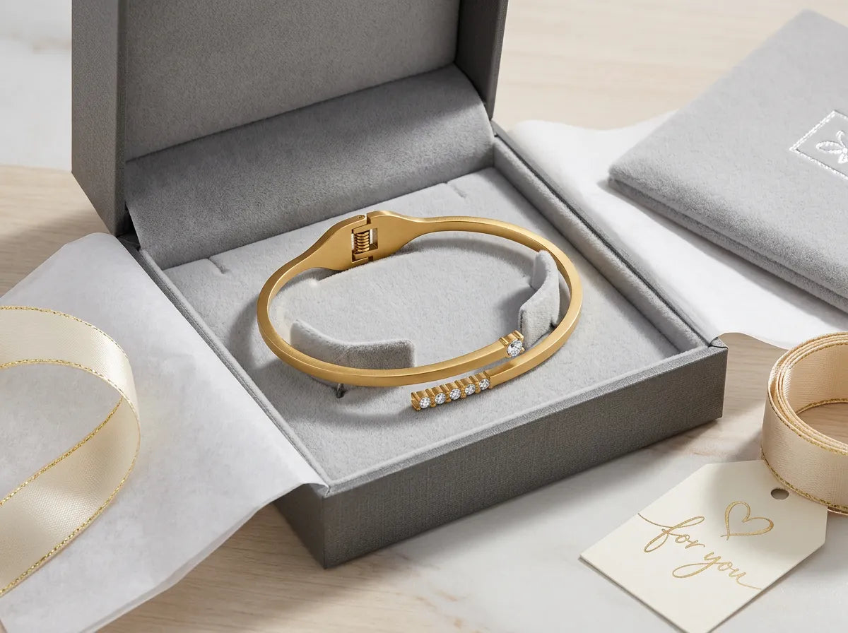 Dual Interlocking Sleek Cuffs