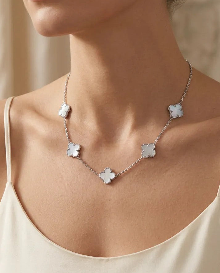 Multi-Station Clover Long Chain