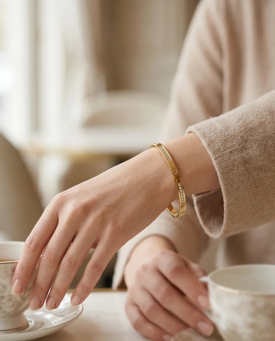 Modern Bar Hinged Bangle